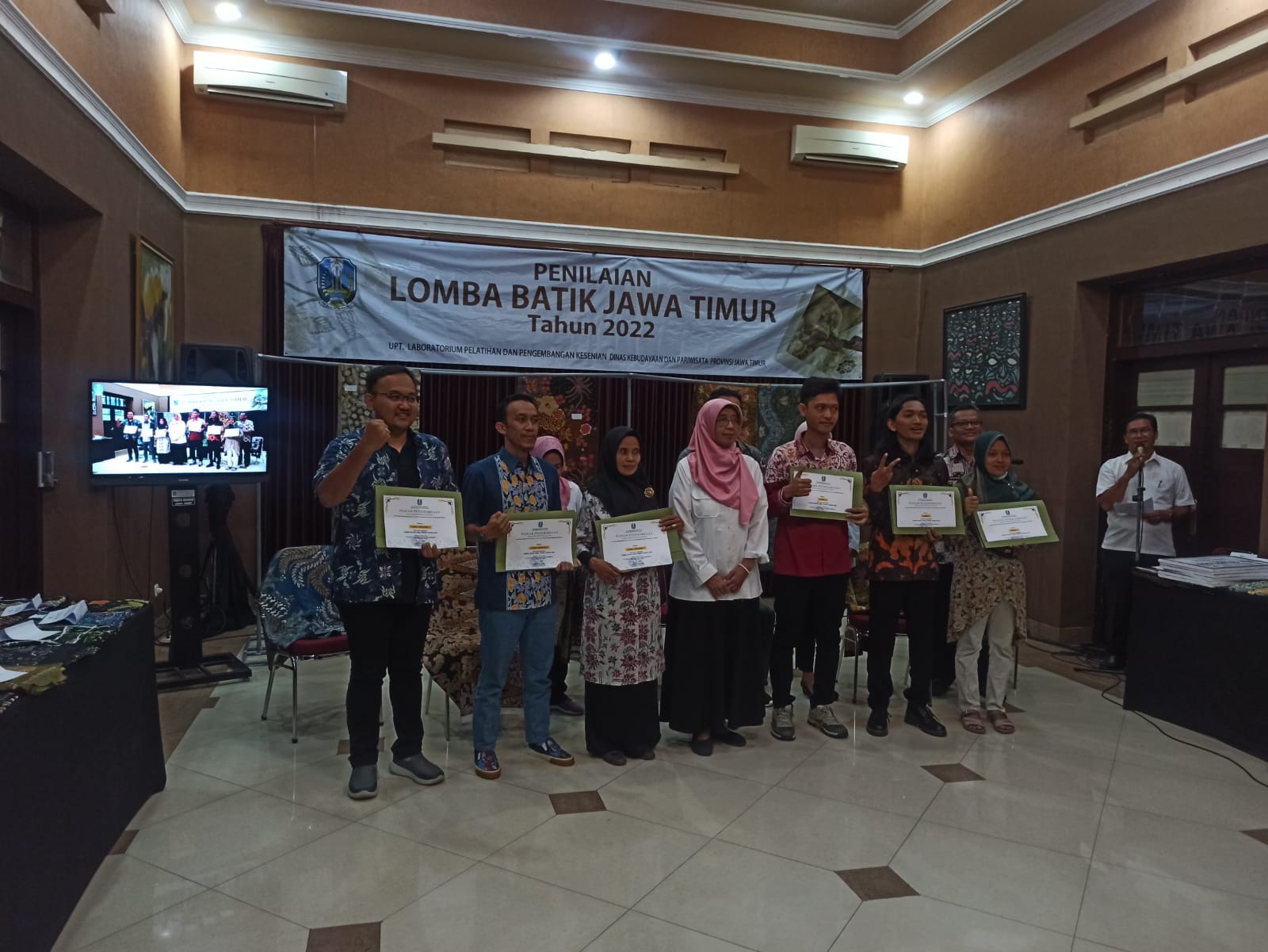 NGAWI JUARA HARAPAN III LOMBA BATIK PROPINSI JAWA TIMUR 2022