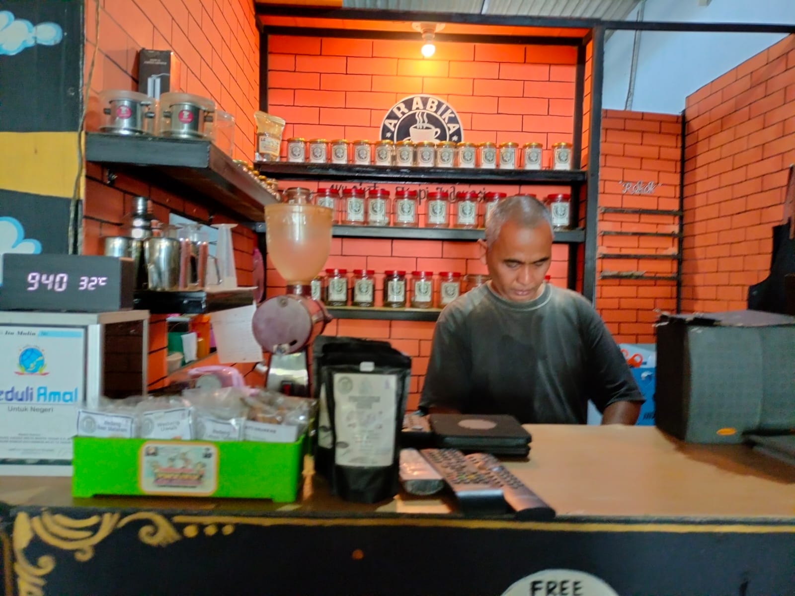 PONOKAWAN COFFEE, MARKASNYA NGOPI GENERASI MILENIAL