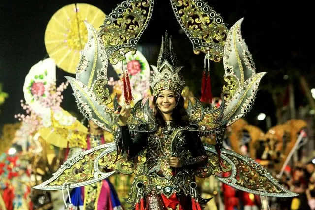 KEPALA DISPARPORA KABUPATEN NGAWI MENGHADIRI KEDIRI NITE CARNIVAL 2023