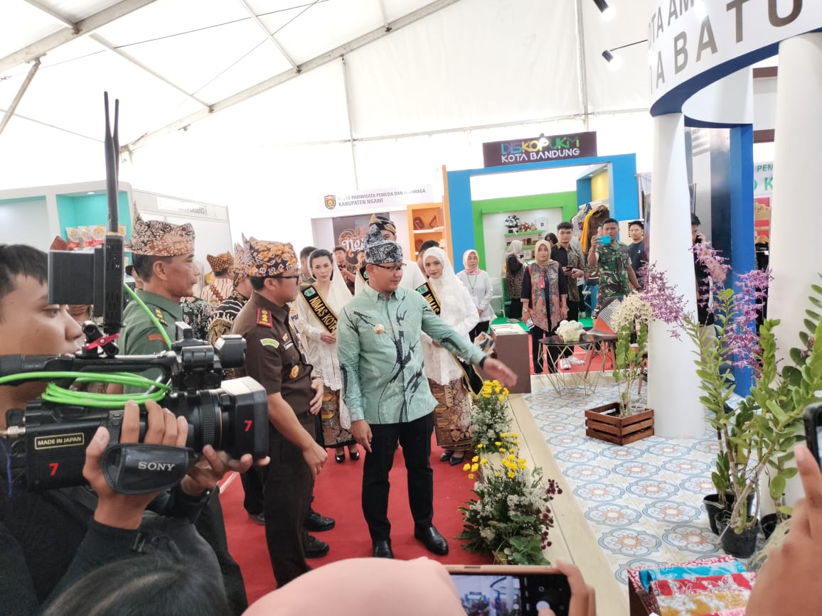 KABUPATEN NGAWI MELALUI BIDANG EKONOMI KREATIF IKUTI EXPO PARIWISATA DAN EKONOMI KREATIF NUSANTARA 2023