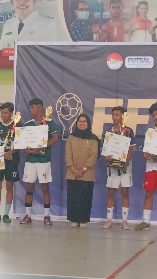 PENUTUPAN KOMPETISI FORSMAWI FUTSAL COMPETITION 2024 YANG DI LAKSANAKAN DI GOR BUNG HATTA KABUPATEN NGAWI.