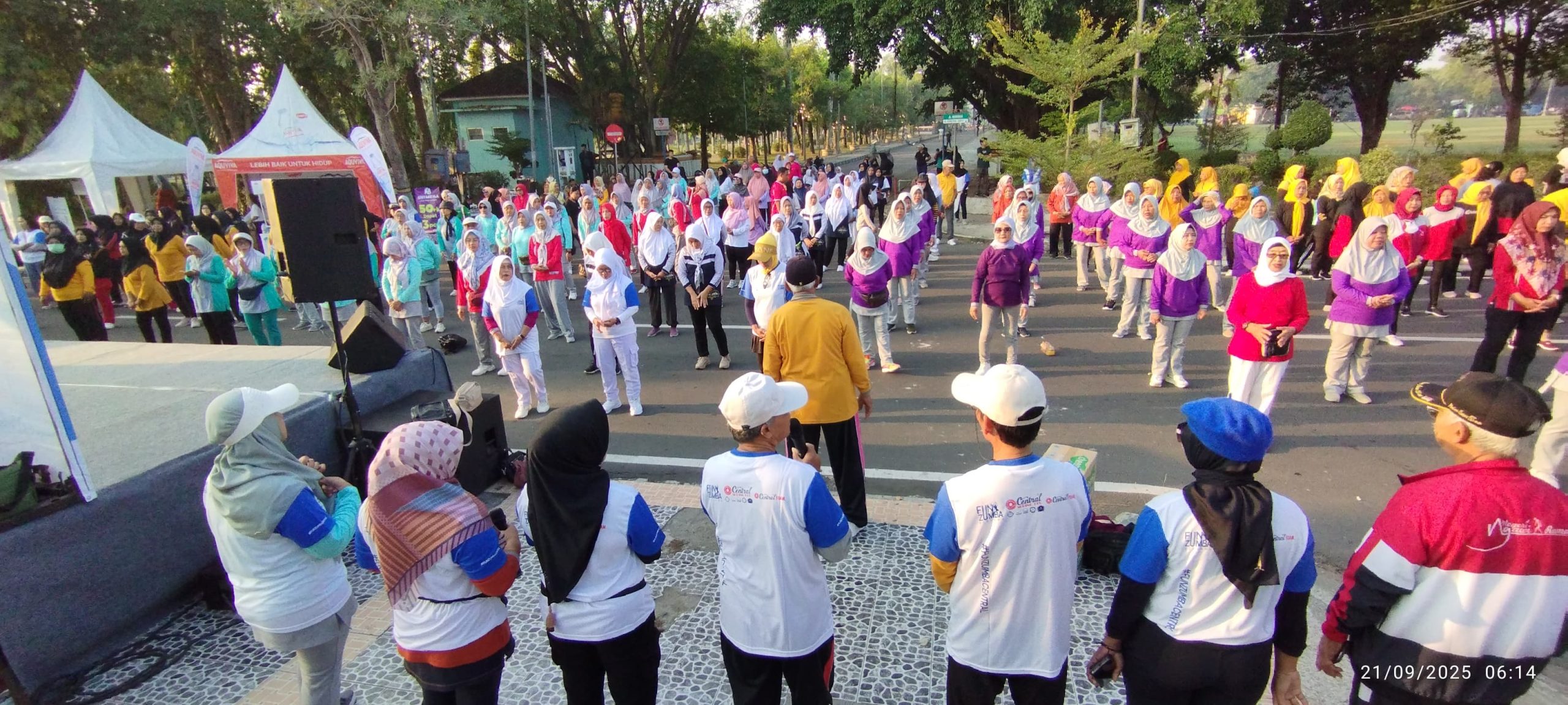 Semangat Lansia Warnai Serut Harum Minggu ke-3 di Alun-Alun Ngawi