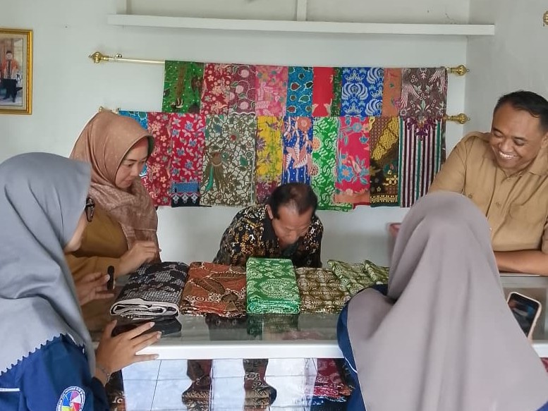 Semua kehidupan tertulis dalam sebuah Karya Seni