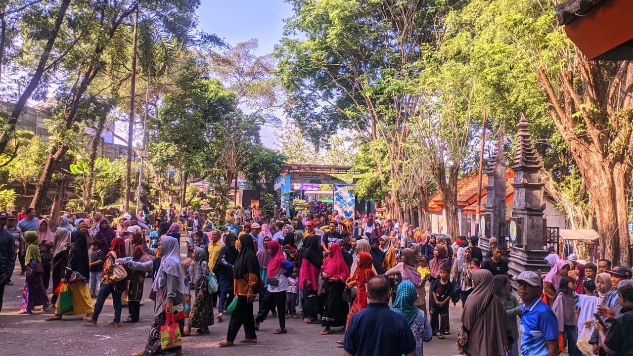 Wisata Rasa dan Budaya di Ngawi hanya ada di Pasar Djadoel Ahad Legi